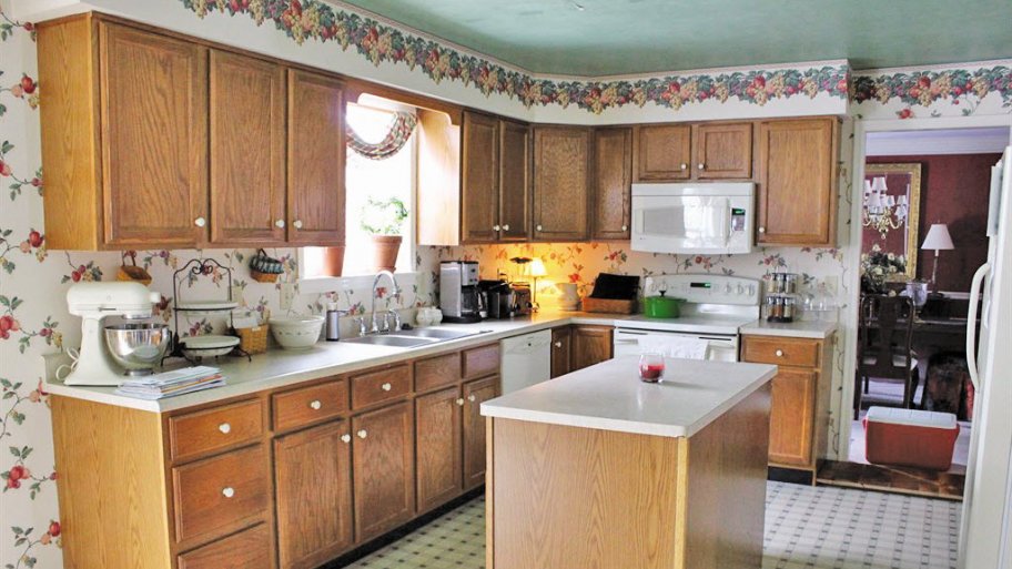 wallpapered kitchen